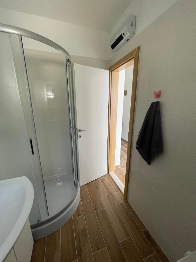 Apartman Solin 2, Parking Daire Dış mekan fotoğraf