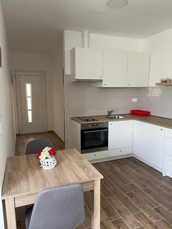 Apartman Solin 2, Parking Daire Dış mekan fotoğraf
